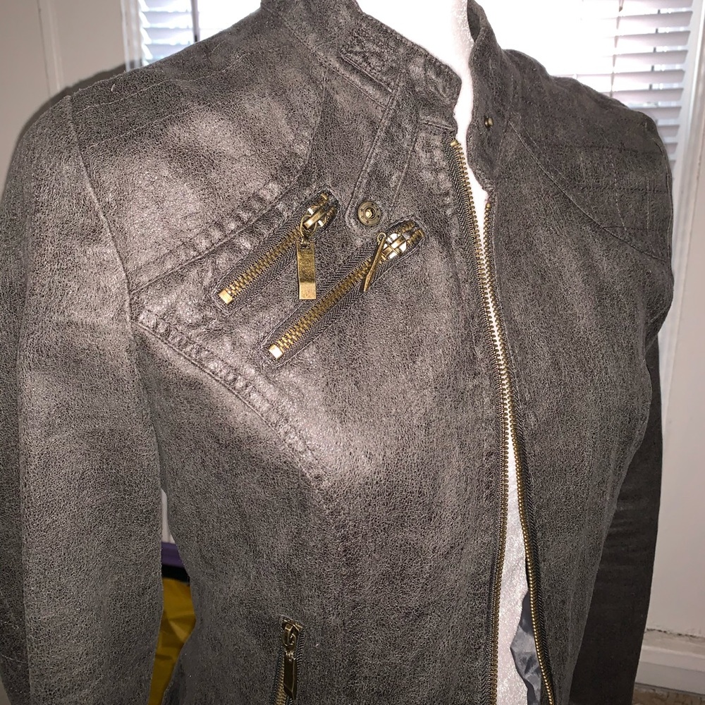 Light Jacket - Picture 4 of 8